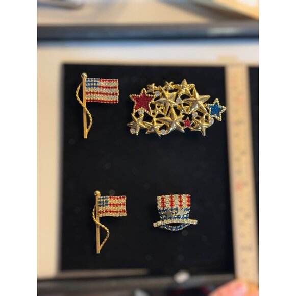 4 piece Patriotic Brooch Pin Set Collection With Stars & Stripes Design Red/Blue - Picture 6 of 16